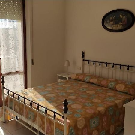 Appartamento Marcella A Due Passi Dal Mare マルチェッリ エクステリア 写真